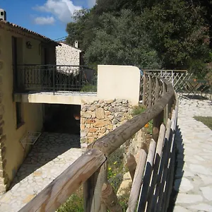 Les Du Guest house